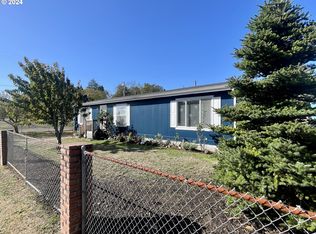 2666 Fir St, North Bend, OR 97459