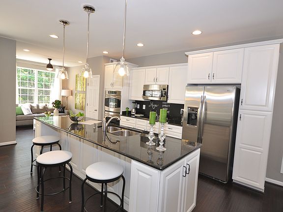 Kitchen with expansive island