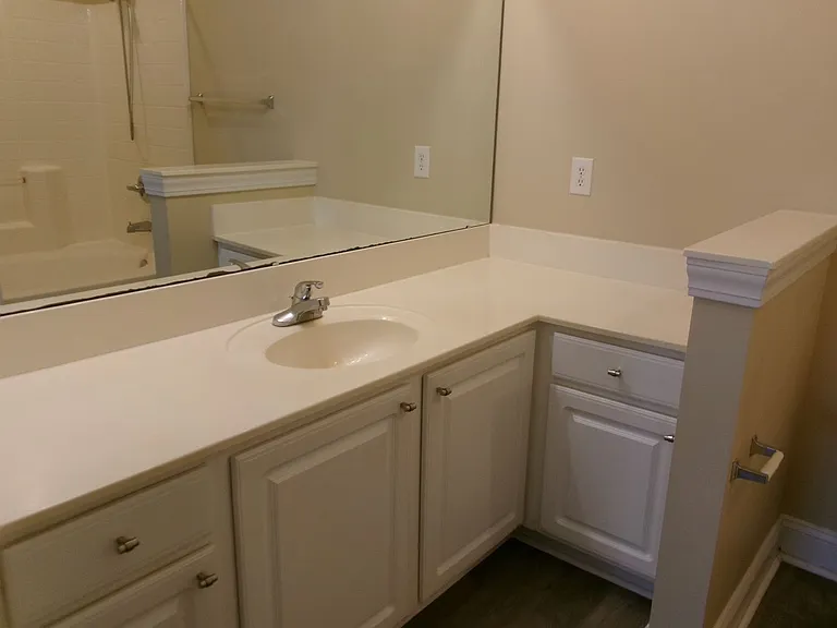 110 Fountain Pointe Ln #204 — Photo 25