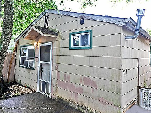 2nd image of 2119 North St