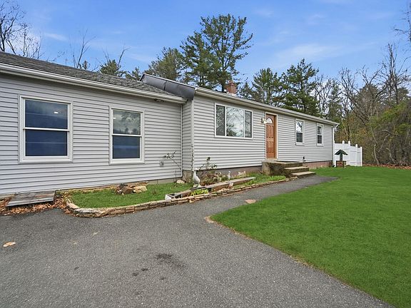2nd image of 71 Sun Valley Rd