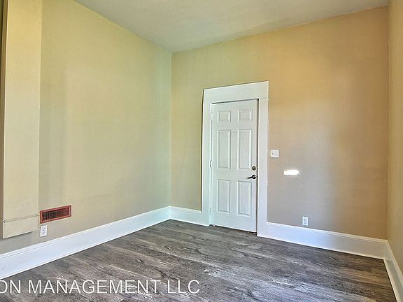 4th image of 535 S Lowry Ave #10624148