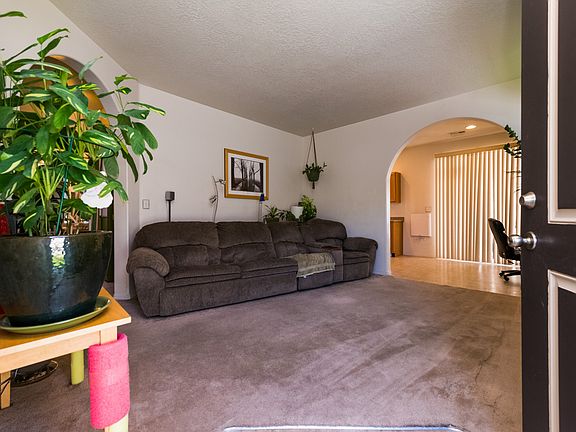 2nd image of 6744 S Empress Ln