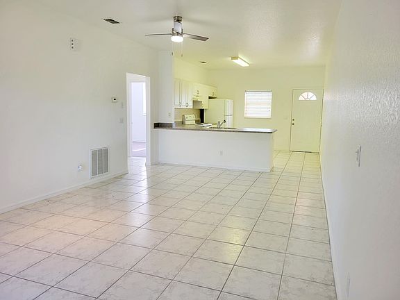 4th image of 1109 SW 48th Ter APT 6