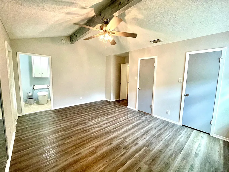 13504 Lois Ln — Photo 12