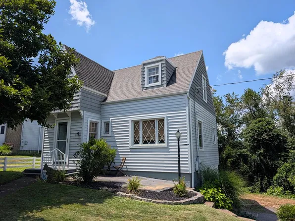 141 Ridgecrest Road, Wheeling, WV 26003