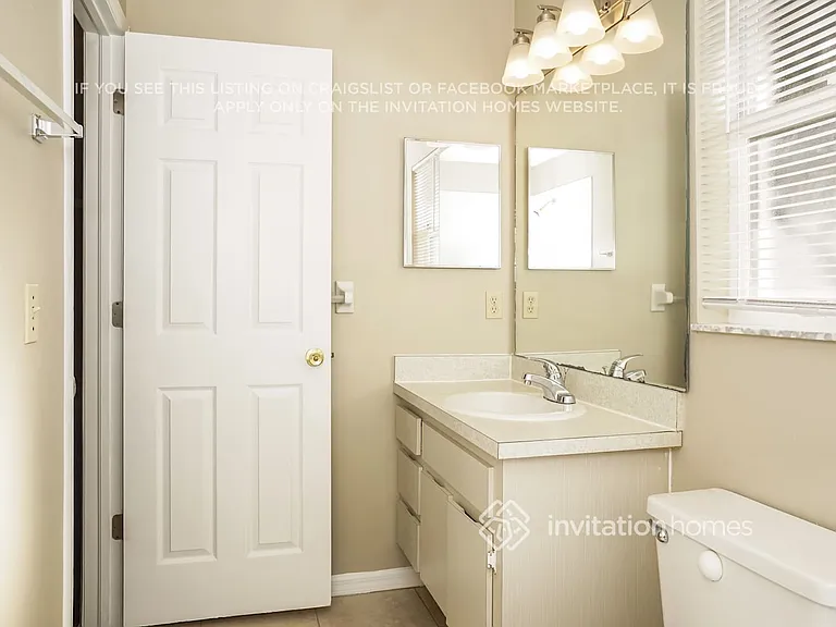 7115 Queen Palm Cir — Photo 14