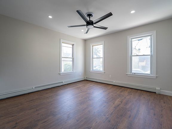 3rd image of 148 Cedar St