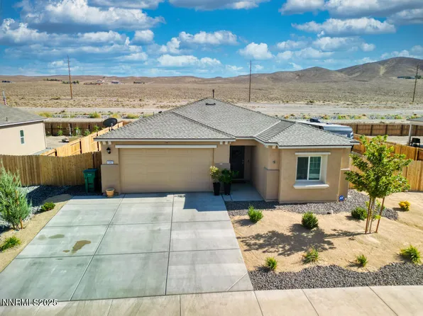 1397 Winnies Ln, Fernley, NV 89408