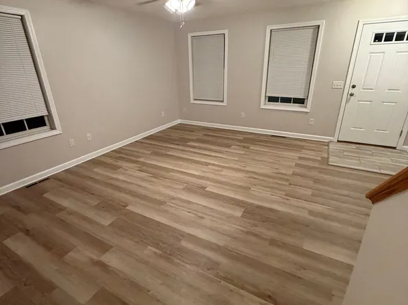 1142-1144 Boston Road, 1142-1144 Boston Rd #1142, Springfield, MA 01119