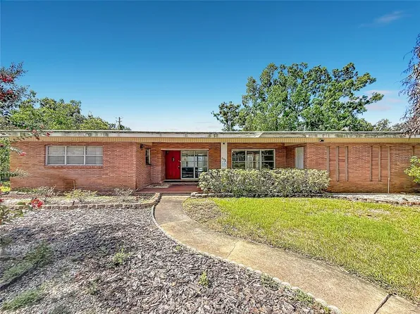 605 Courtney Dr, Temple Terrace, FL 33617