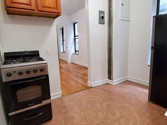 5th image of 171 E 101st St APT 12A