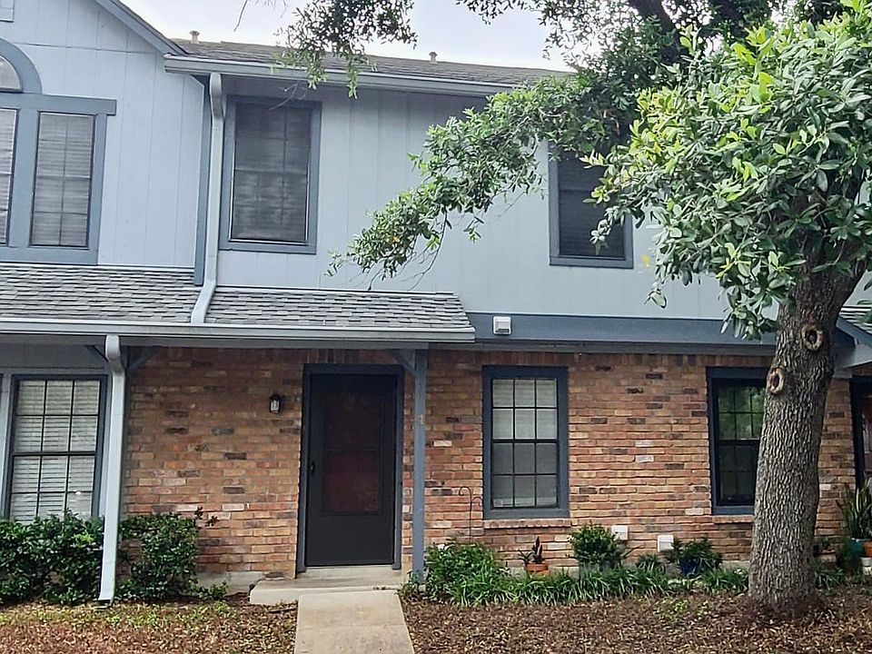 1st image of 1411 Gracy Farms Ln APT 4