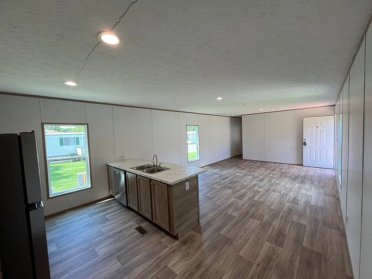 515 Tom Mann Rd — Photo 30