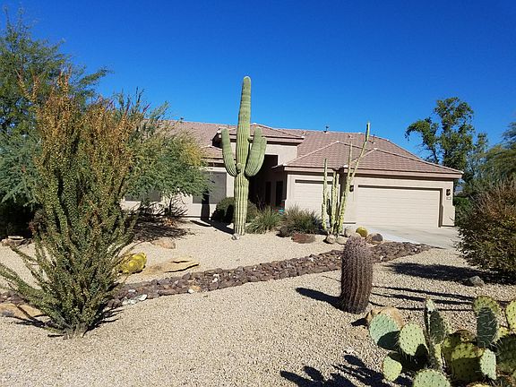 3rd image of 24 E Sagebrush Dr