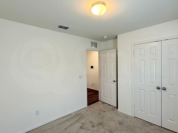 2nd image of 1315 Binfield Dr