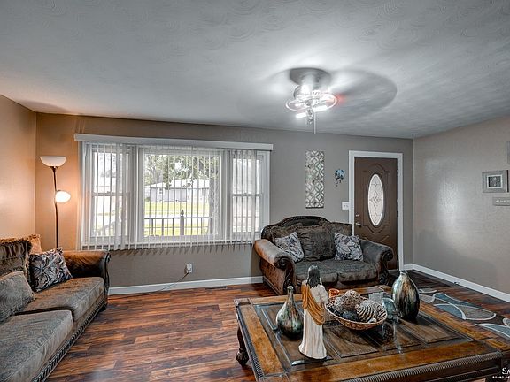 5th image of 2203 Wesley St