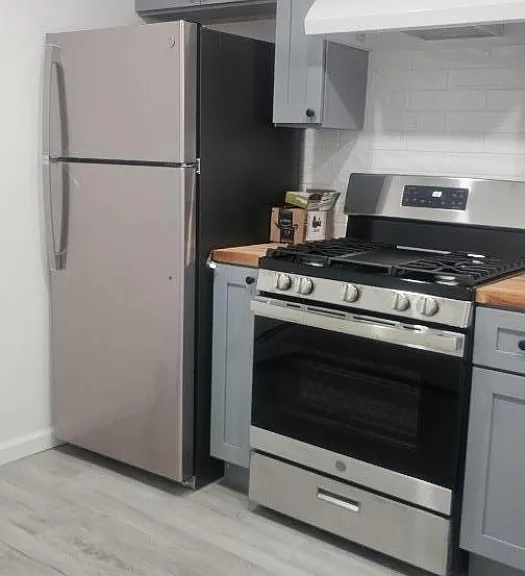 202 Clerk St #1 — Photo 6