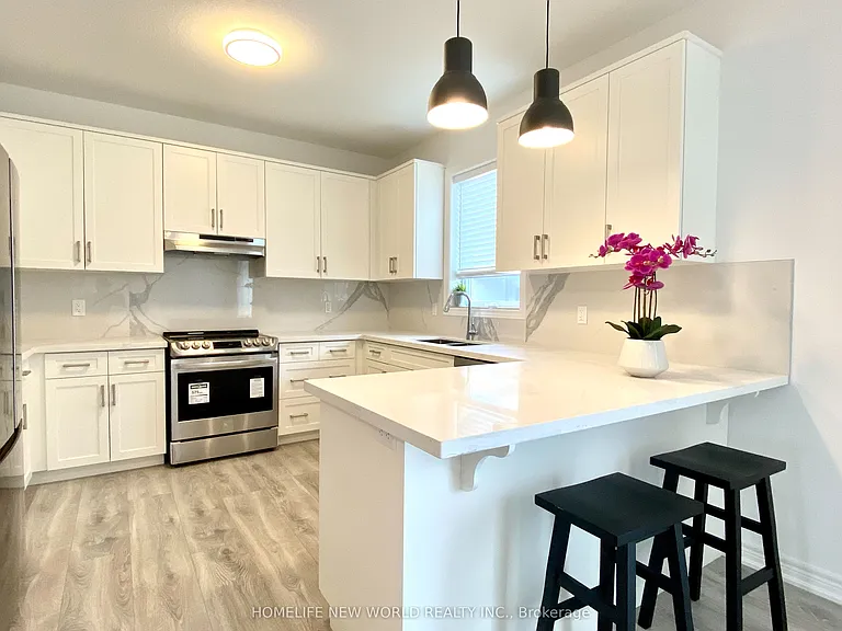 70 McLean Ave — Photo 6
