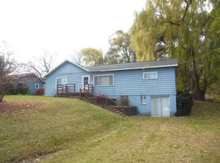 433 N Lake St, Harrison, MI 48625