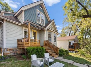 3629 State Line Rd, Kansas City, MO 64111