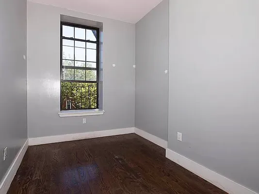 Rented by Artur Gutman, LREB | media 4