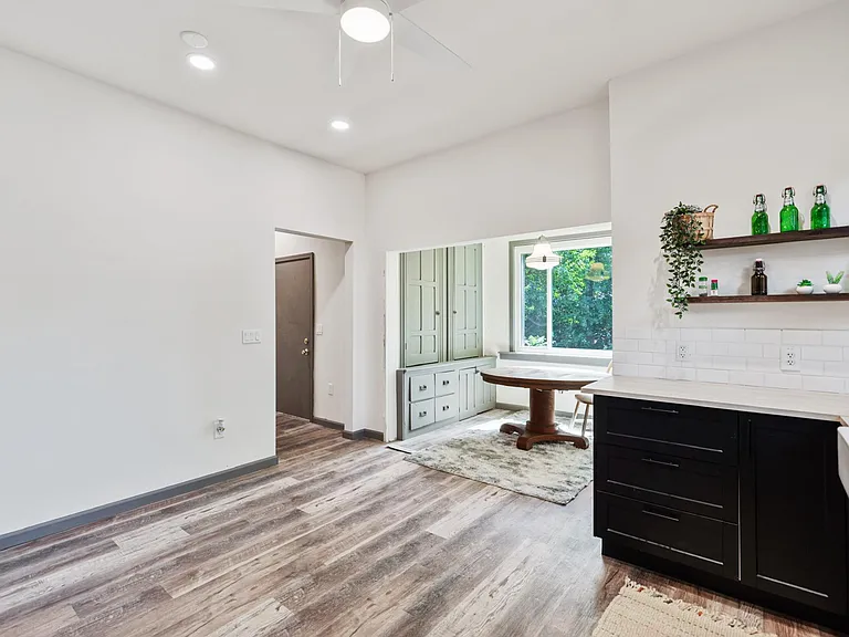 133 Meade Ave #1 — Photo 4