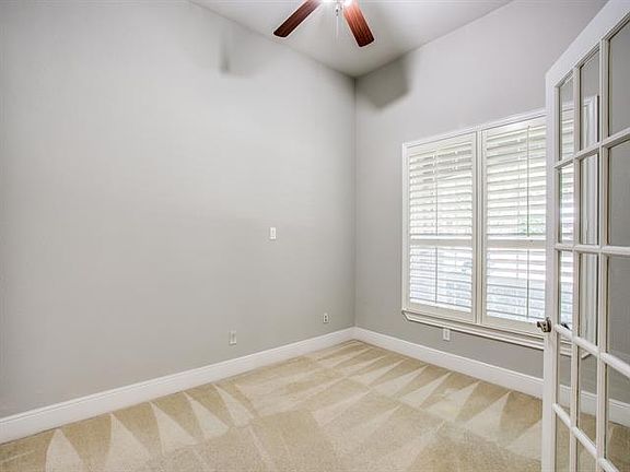 4th image of 1440 Van Winkle Dr
