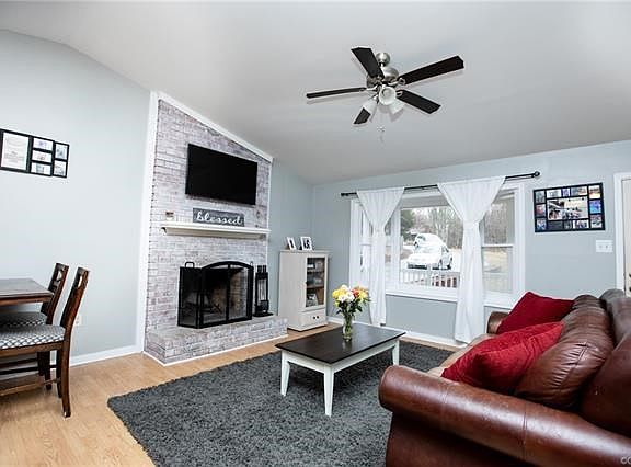 4th image of 2860 Gaynel Dr