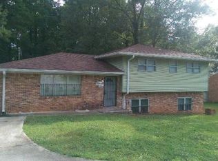 910 Morrow Rd, Morrow, GA 30260