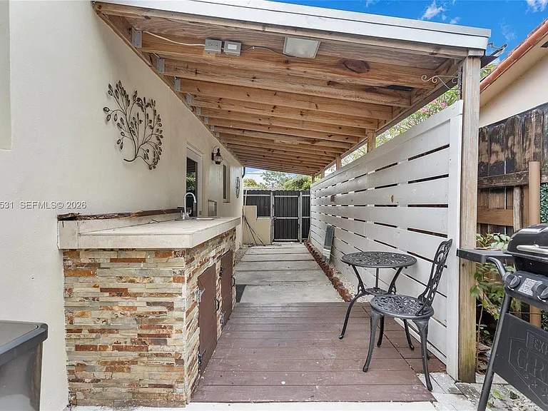 3951 SW 2nd Ter — Photo 12