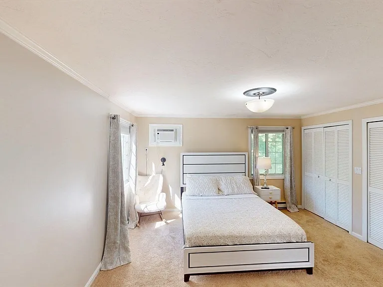 1 Jonathan Cir — Photo 13