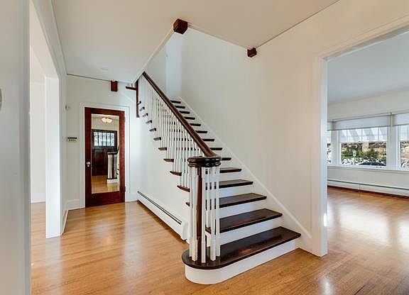 5th image of 583 N Humboldt St