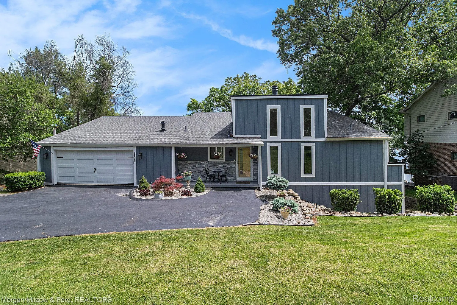 6411 Wellesley Ter photo 1