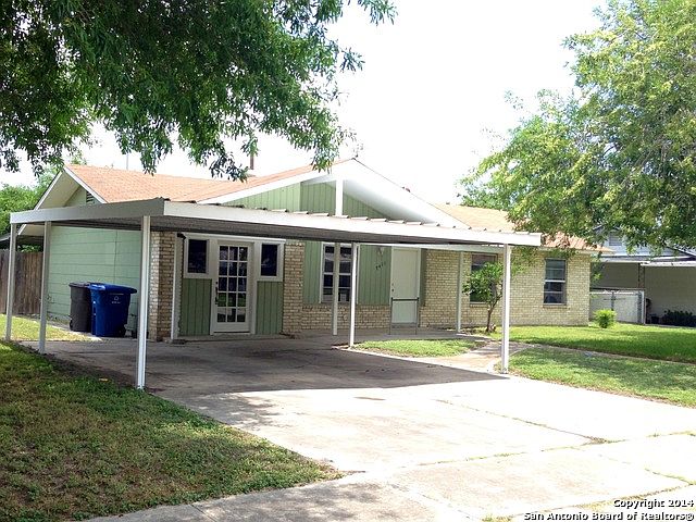 1st image of 7411 Hobble Dr