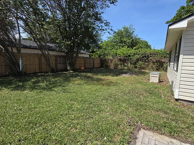 1243 Monterey St — Photo 21