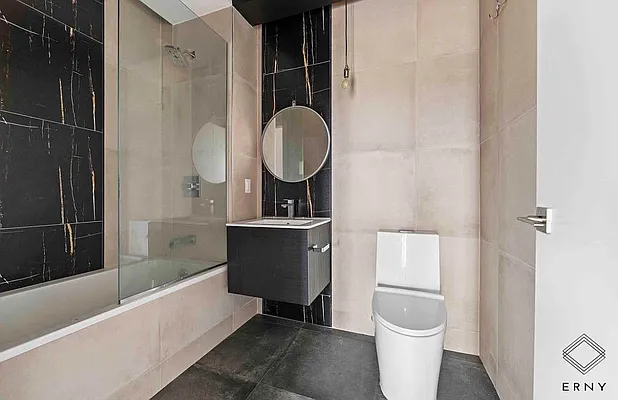 Rented by ERNY LLC | media 31