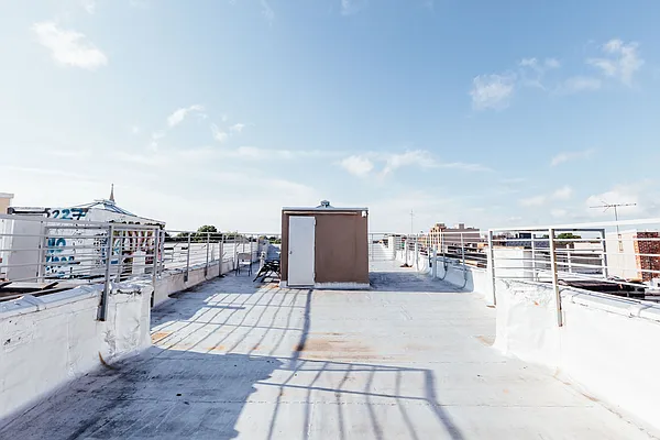 Rented by Nooklyn NYC LLC | media 22