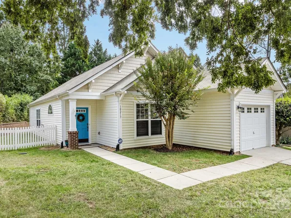 10213 Old Carolina Dr, Charlotte, NC 28214