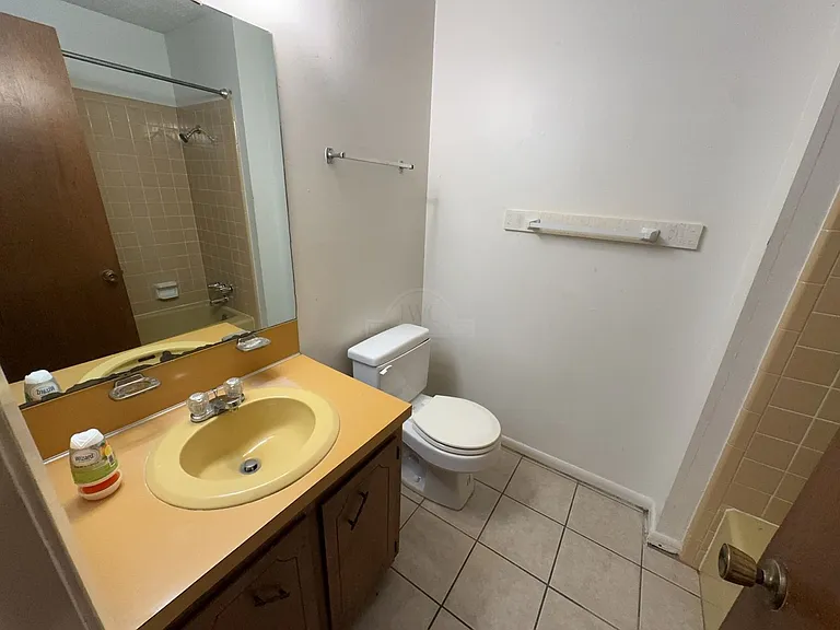 2408 Carnation Dr — Photo 10