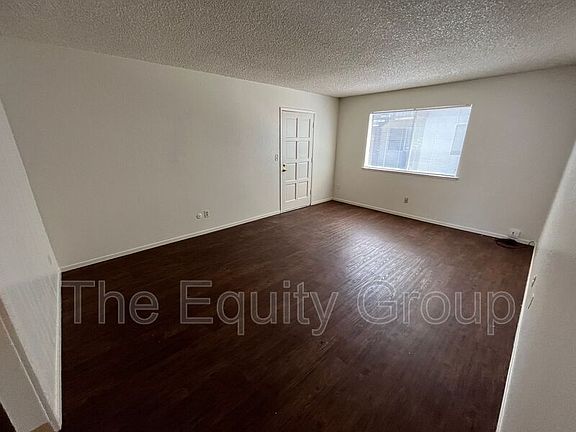 3rd image of 1875 Emma Lee Ln