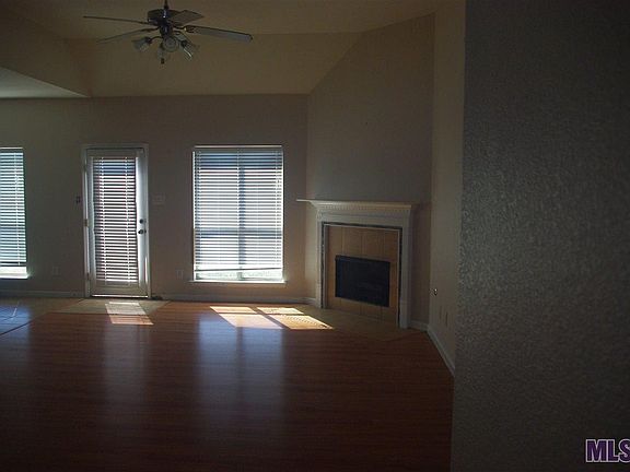 3rd image of 26352 Poplar Glen Dr