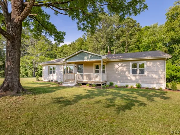 5286 Cottage Rd, Blackstone, VA 23824