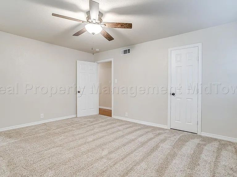 1813 Thomas Pl — Photo 24