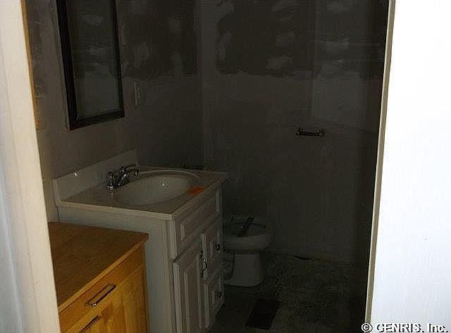 2nd image of 151 Newton Rd