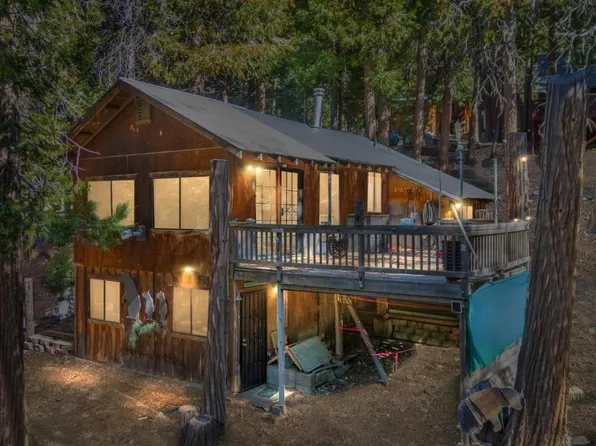 10920 Elm Dr, Wofford Heights, CA 93285