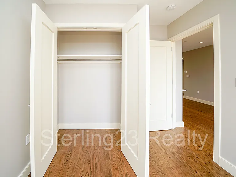 2718 Hoyt Ave S #7D — Photo 9