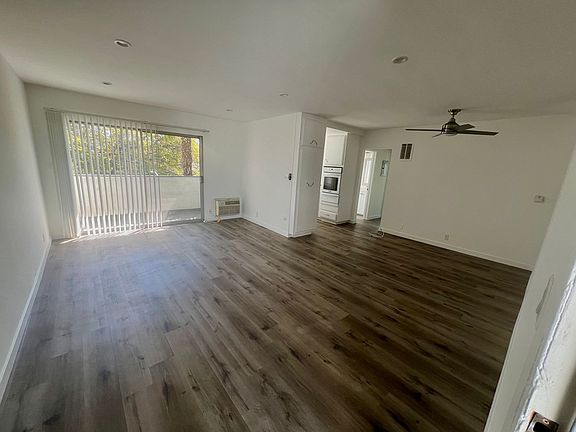 5th image of 815 S Wooster St APT 302