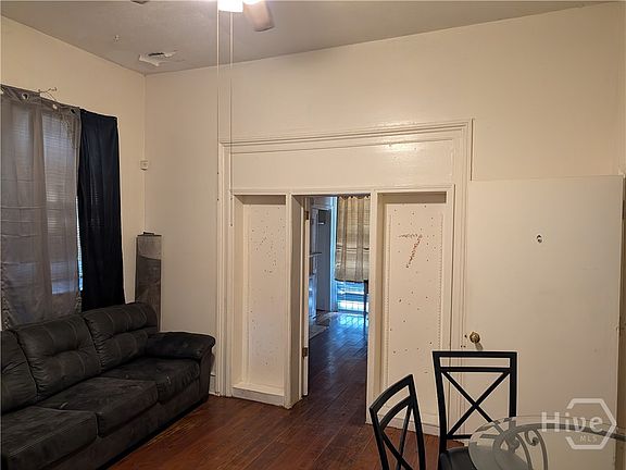 3rd image of 1118 Jefferson Street