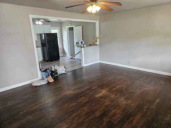 4th image of 709 Miller St
